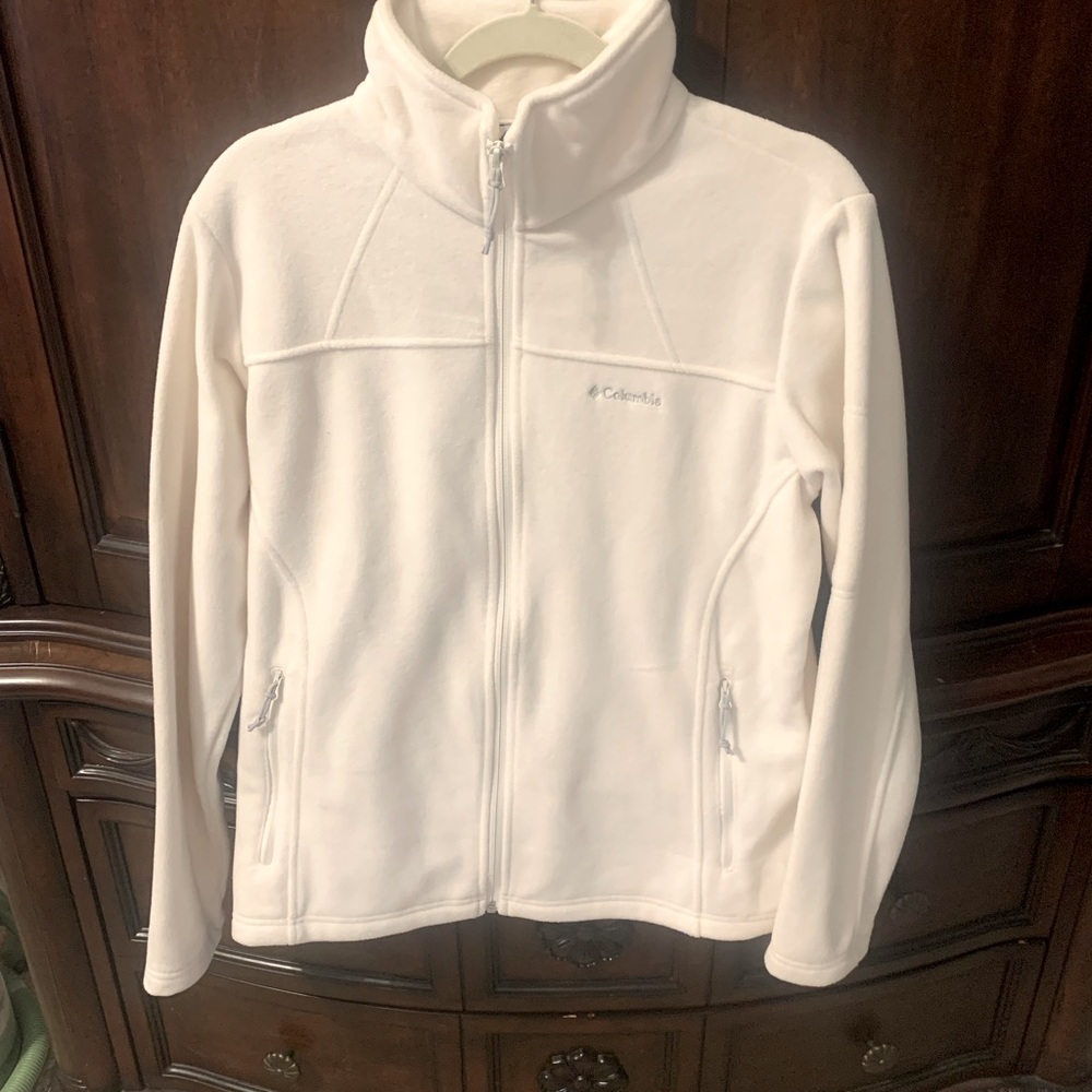 Like New Columbia  ☃️ Vanilla colored Fleece⛄️